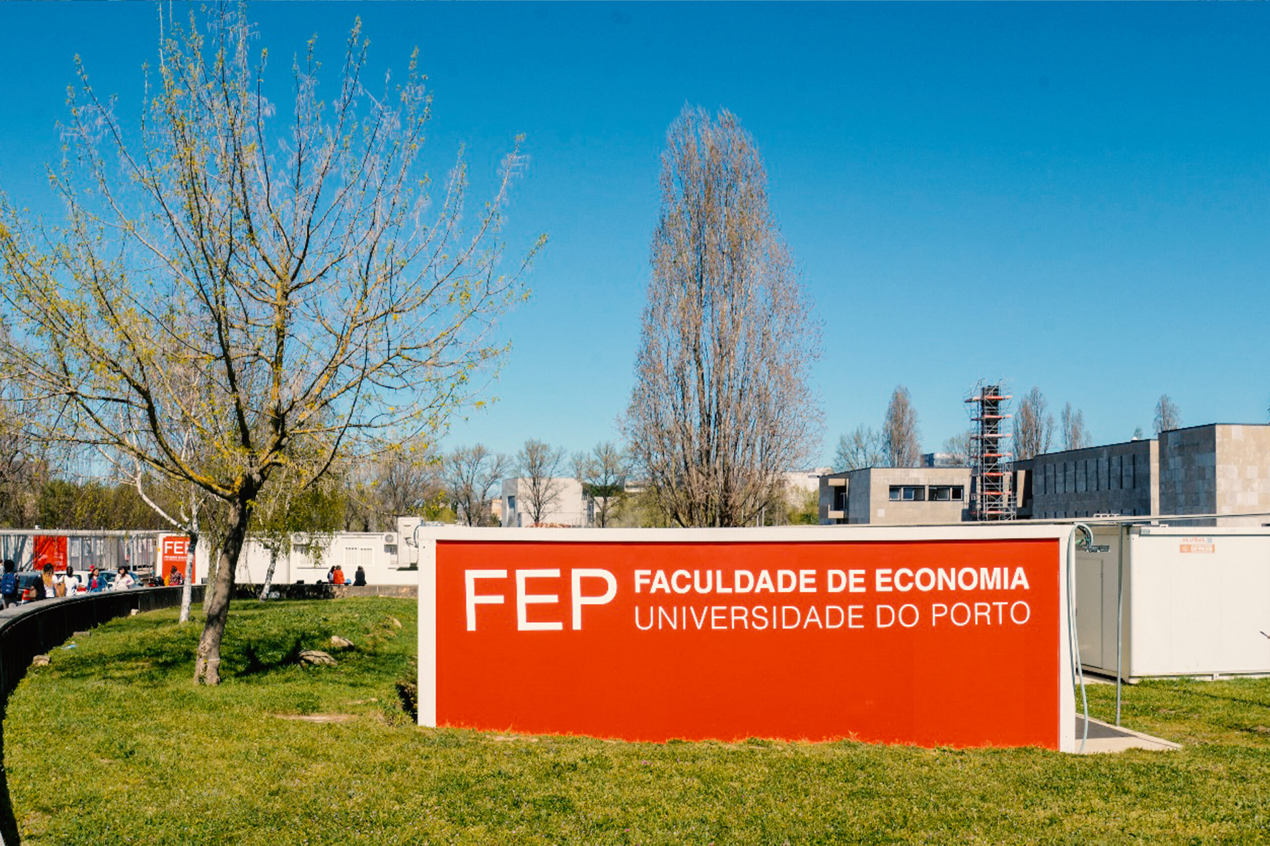 Faculdade de Economia da Universidade do Porto - Alugal